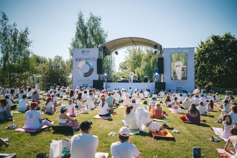 Международный день медитации в «Царицыне» при поддержке Relax FM